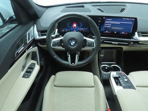 Used 2023 BMW X1 xDrive28i w/ Premium Package image 10