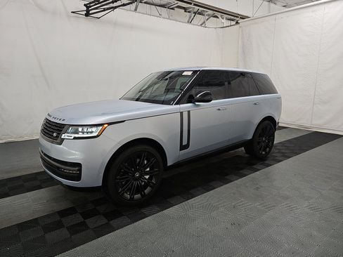 Used 2024 Land Rover Range Rover SE AWD/4WD image 3