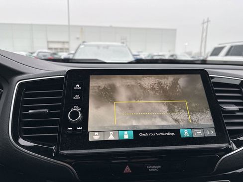 Used 2024 Honda Ridgeline Black Edition image 39