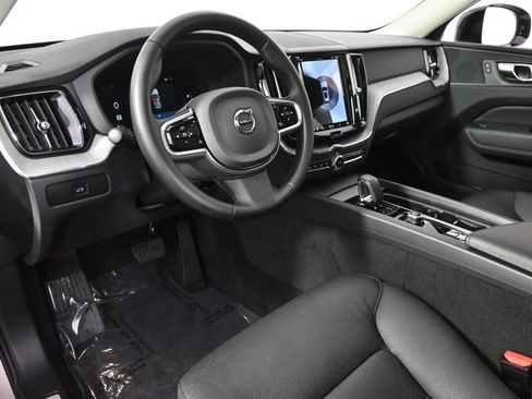 Used 2025 Volvo XC60 B5 Plus AWD/4WD image 12