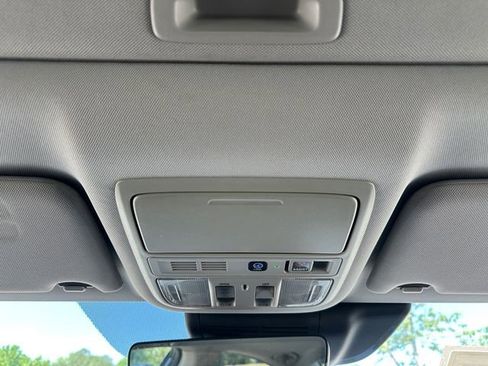 Used 2018 Honda Accord Touring image 28