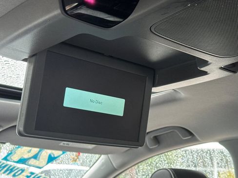 Used 2024 Honda Odyssey Elite image 12