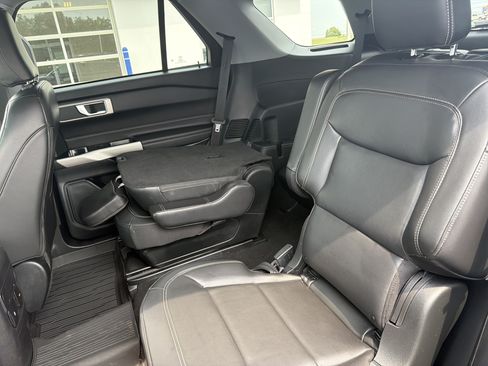 Certified 2024 Ford Explorer XLT w/ Equipment Group 202A AWD/4WD image 26