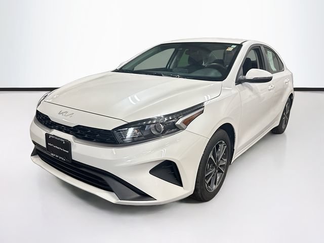 Certified 2024 Kia Forte LXS w/ LXS Technology Package FWD image 3