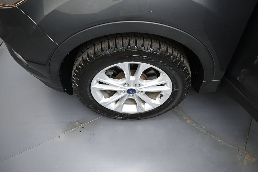 Used 2018 Ford Escape SE AWD/4WD image 35