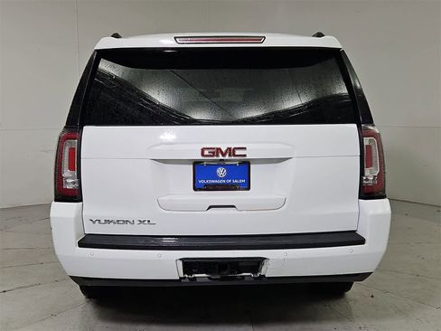 Used 2017 GMC Yukon XL SLE w/ HD Trailering Package image 5