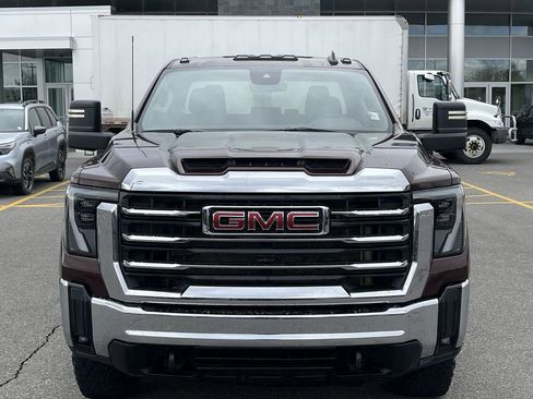 Used 2024 GMC Sierra 2500 SLE AWD/4WD image 12