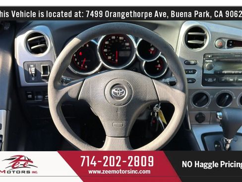 Used 2005 Toyota Matrix XR FWD image 19