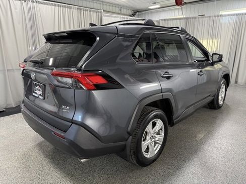 Used 2021 Toyota RAV4 XLE image 4