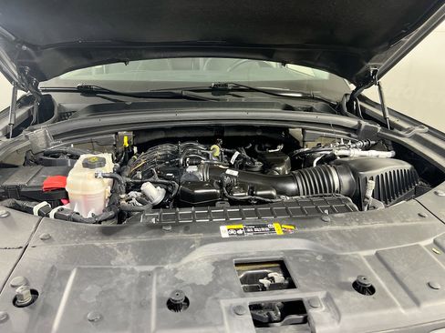 Used 2022 Jeep Grand Cherokee Laredo w/ Luxury Tech Group I image 29