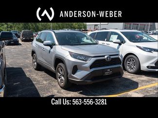 Used 2022 Toyota RAV4 LE AWD/4WD video 1