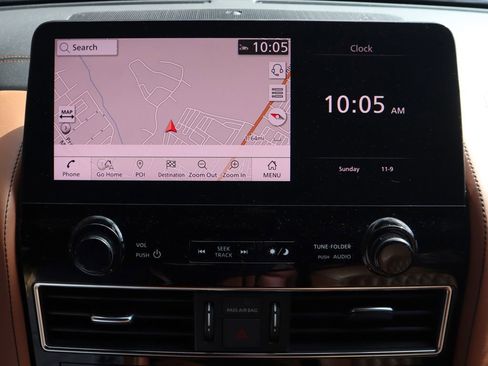 Used 2024 INFINITI QX80 Sensory image 16