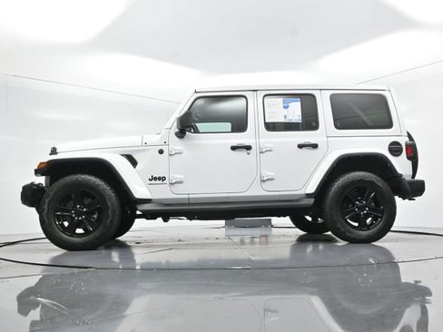 Used 2023 Jeep Wrangler Unlimited Sahara AWD/4WD image 50
