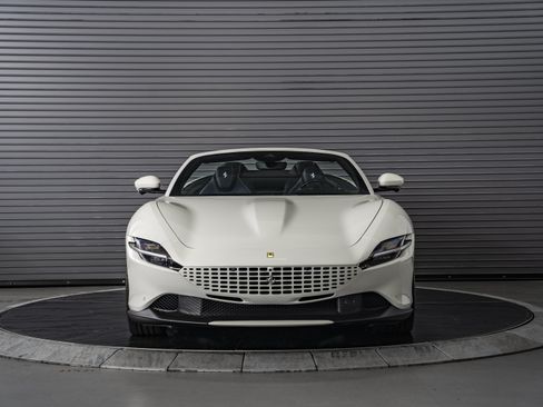 Used 2026 Ferrari Roma Spider RWD image 8