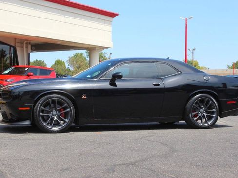 Used 2020 Dodge Challenger R/T Scat Pack RWD image 6