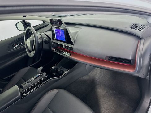 Used 2024 Toyota Prius Prime image 28