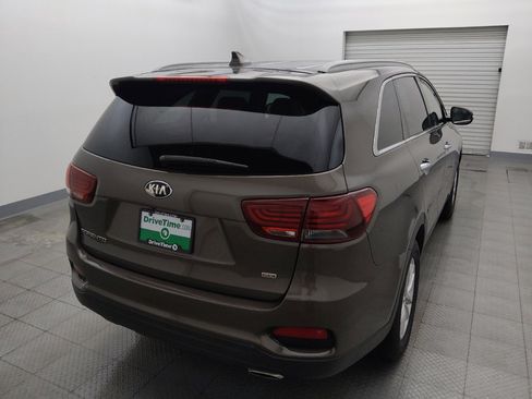 Used 2019 Kia Sorento FWD w/ LX Convenience Package image 7