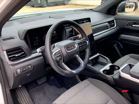 Used 2026 GMC Terrain Elevation image 18