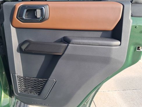 Used 2024 Ford Bronco Outer Banks image 14
