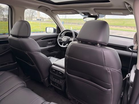 Used 2024 Honda Pilot Touring image 34