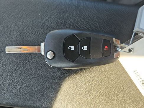 Used 2023 Chevrolet TrailBlazer LS image 34