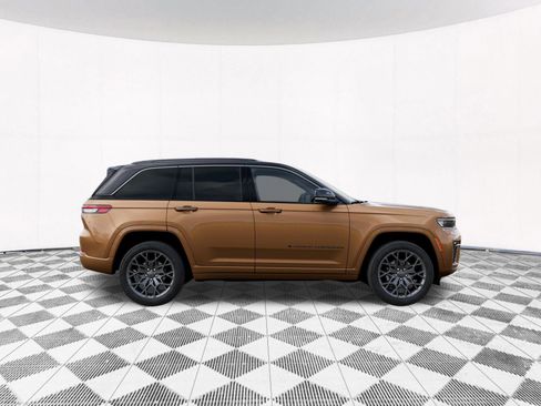 New 2026 Jeep Grand Cherokee Summit AWD/4WD image 29