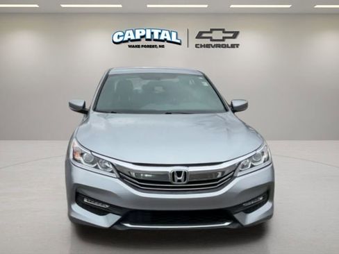 Used 2017 Honda Accord Sport Special Edition image 8