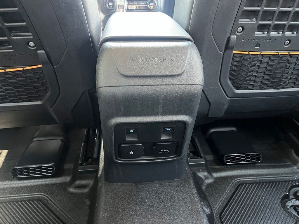 Used 2023 Ford Bronco Badlands AWD/4WD image 15