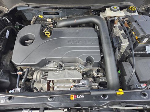 Used 2023 Chevrolet Equinox LT image 10