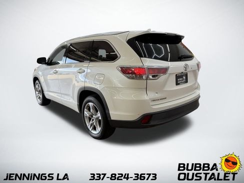 Used 2014 Toyota Highlander Limited w/ Driver Technology Package image 3