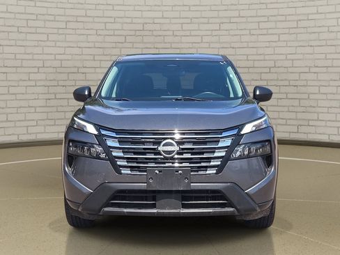 Used 2024 Nissan Rogue S FWD image 2
