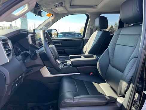 Used 2022 Toyota Tundra Limited image 18