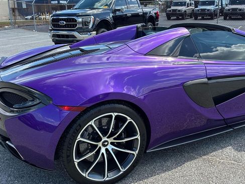 Used 2019 McLaren 570S Spider RWD image 8