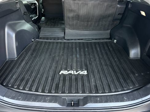 Used 2025 Toyota RAV4 LE AWD/4WD image 14