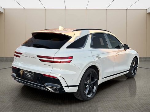 Certified 2026 Genesis GV70 3.5T Sport Prestige image 5