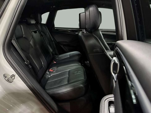 Used 2024 Porsche Macan image 25