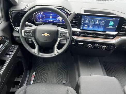 Used 2024 Chevrolet Silverado 2500 LT w/ All Star Edition image 32