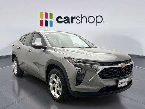 Used 2024 Chevrolet Trax LS w/ LS Convenience Package FWD image 7
