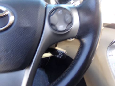 Used 2015 Toyota Venza Limited image 32