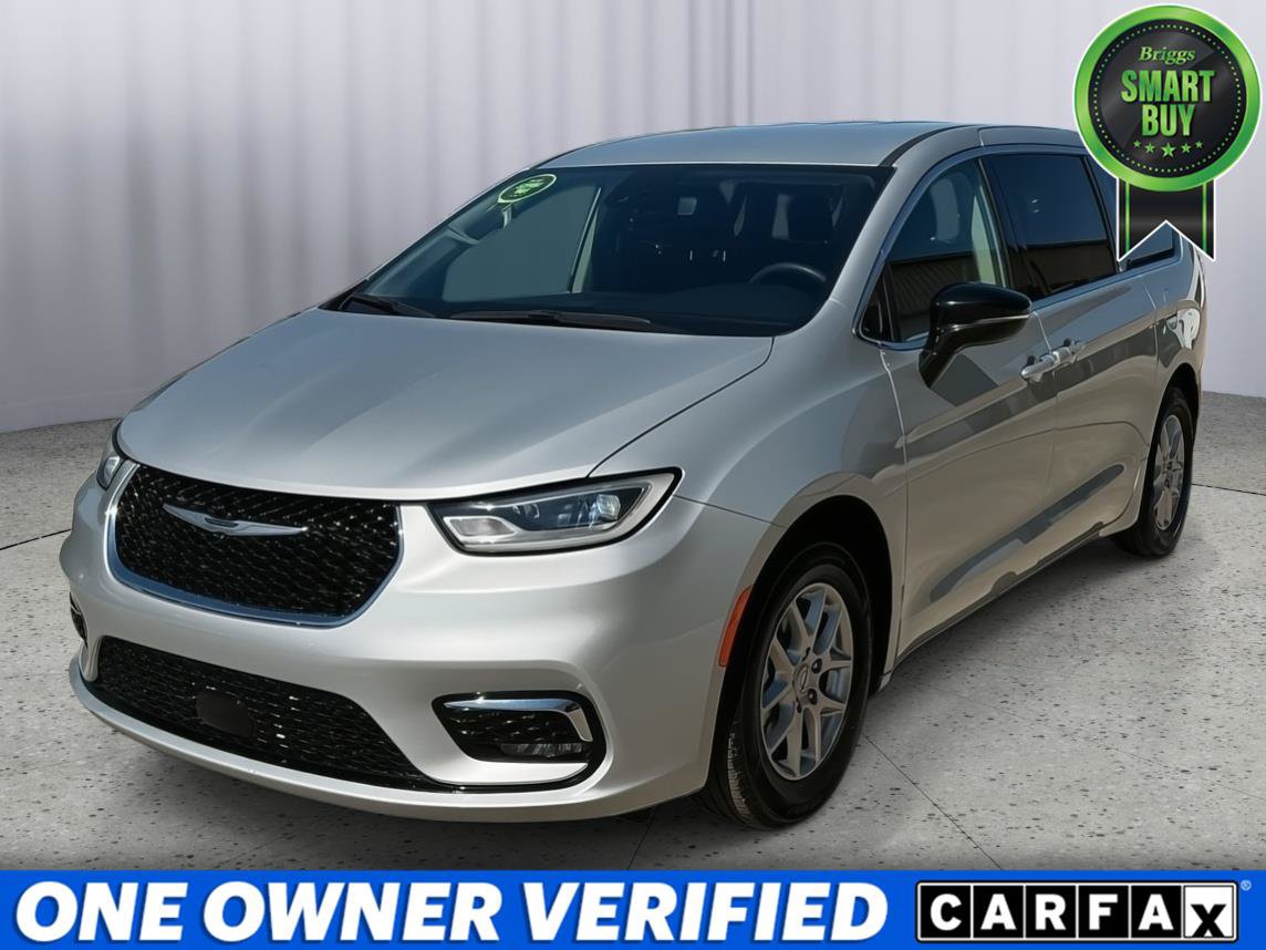 Used 2024 Chrysler Pacifica Touring-L FWD image 1