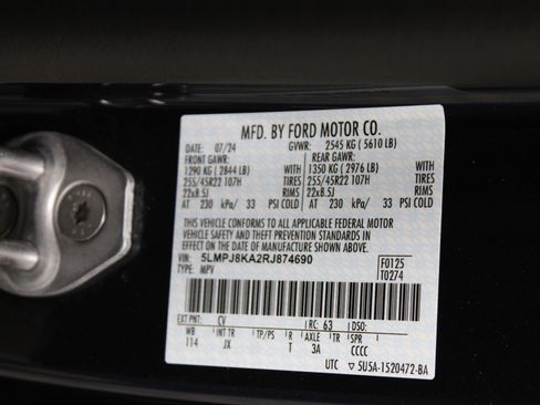 Certified 2024 Lincoln Nautilus Reserve w/ Equipment Group 202A image 47