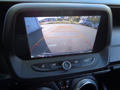 Used 2017 Chevrolet Camaro SS image 8