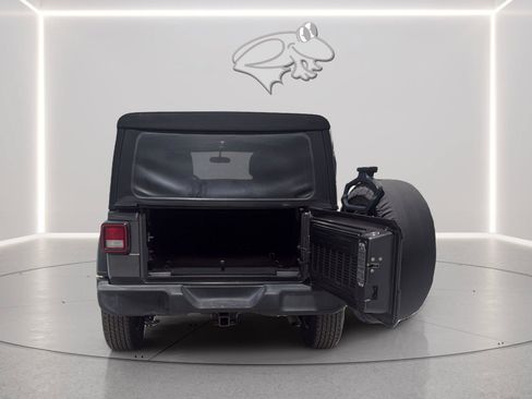 Used 2018 Jeep Wrangler Unlimited Sport S AWD/4WD image 11