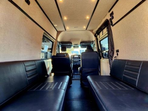 Used 2019 Mercedes-Benz Sprinter 2500 w/ Premium Plus Package image 7