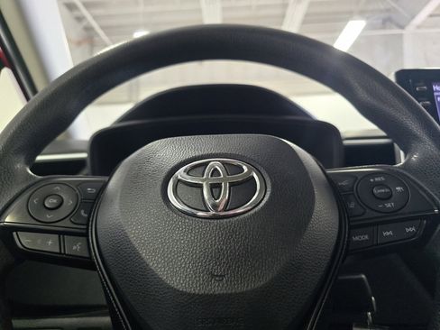 Used 2020 Toyota Corolla LE FWD image 22