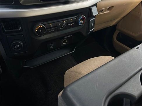 Used 2021 Ford F150 XLT RWD image 16