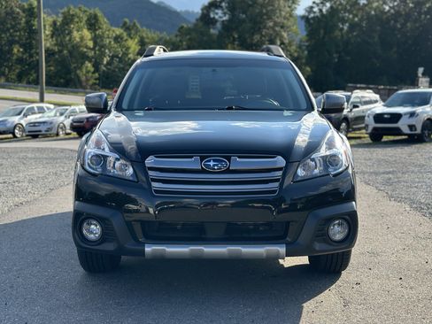 Used 2013 Subaru Outback 3.6R Limited w/ Special Appearance Pkg AWD/4WD image 23