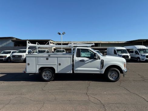New 2026 Ford F250 XL w/ XL Chrome Package image 2