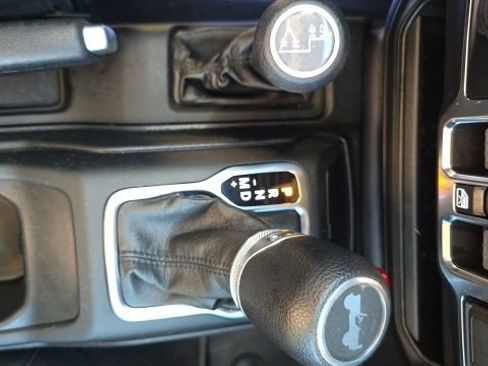 Used 2021 Jeep Wrangler Unlimited Sport AWD/4WD image 19