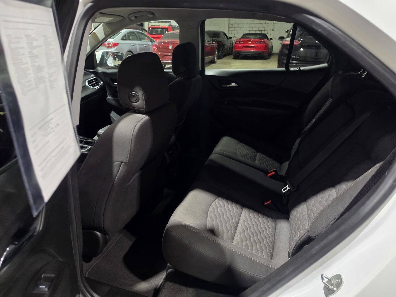 Used 2020 Chevrolet Equinox LT AWD/4WD image 27